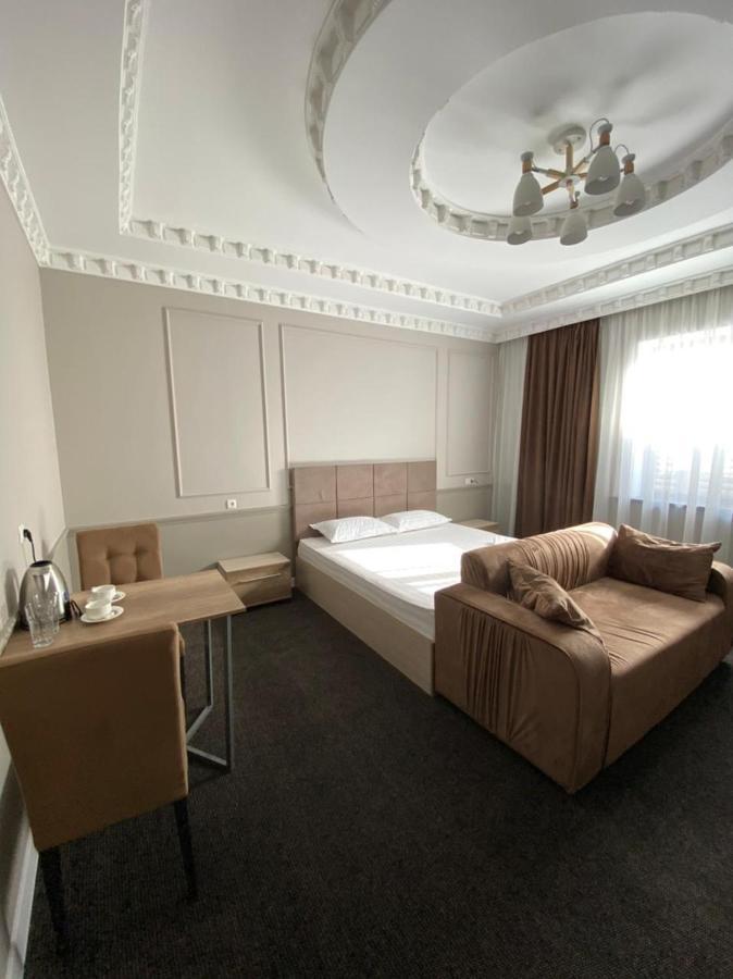 Sapphire Hotels Taras Exterior foto